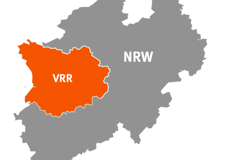 Der Umriss von NRW, indem der Bereich des Verkehrsverbund Rhein-Ruhr (VRR) orange hervorgehoben ist.