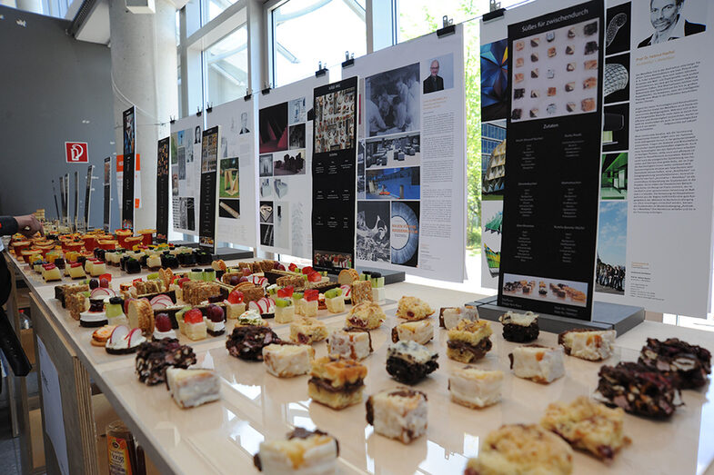 Buffet auf dem Tag der offenen Tür am Fachbereich Architektur