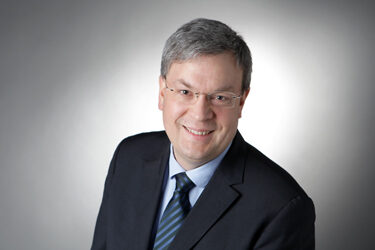 Portrait von Prof. Dr. Michael Laskowski __ Portrait of Prof. Dr. Michael Laskowski