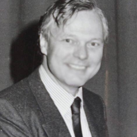 Black and white portrait photo of Prof. Gerald Koeniger