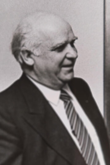 Black and white portrait photo of Prof. Dr. Werner Strombach