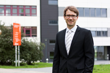 Portrait von Prof. Dr. Jan-Philipp Büchler __ Portrait of Prof. Dr. Jan-Philipp Büchler