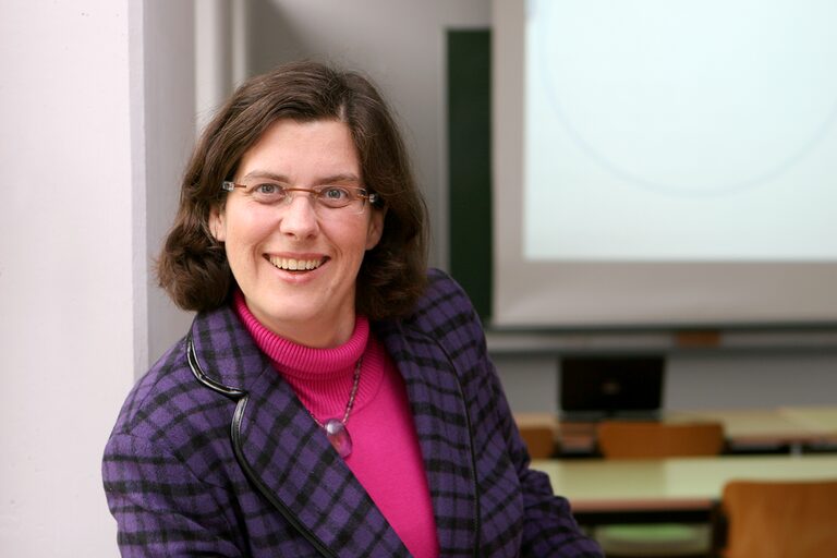 Portrait von Prof. Dr. Inga Marina Saatz __ Portrait of Prof. Dr. Inga Marina Saatz