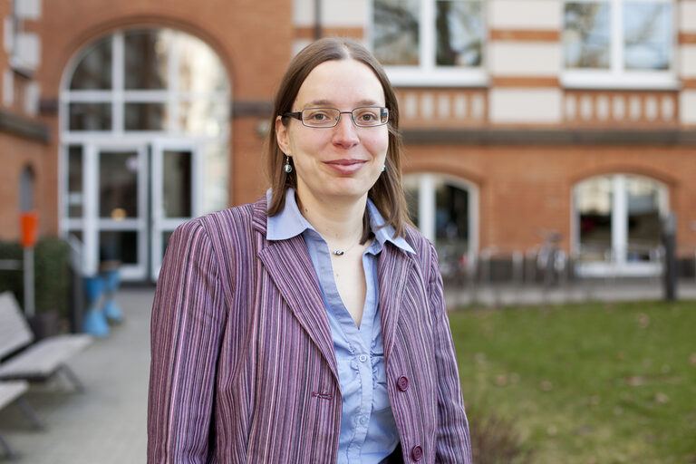 Portrait von Dr. Sabine Weidauer __ Portrait of Dr. Sabine Weidauer