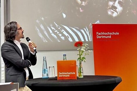 Marius Khan during the keynote speech