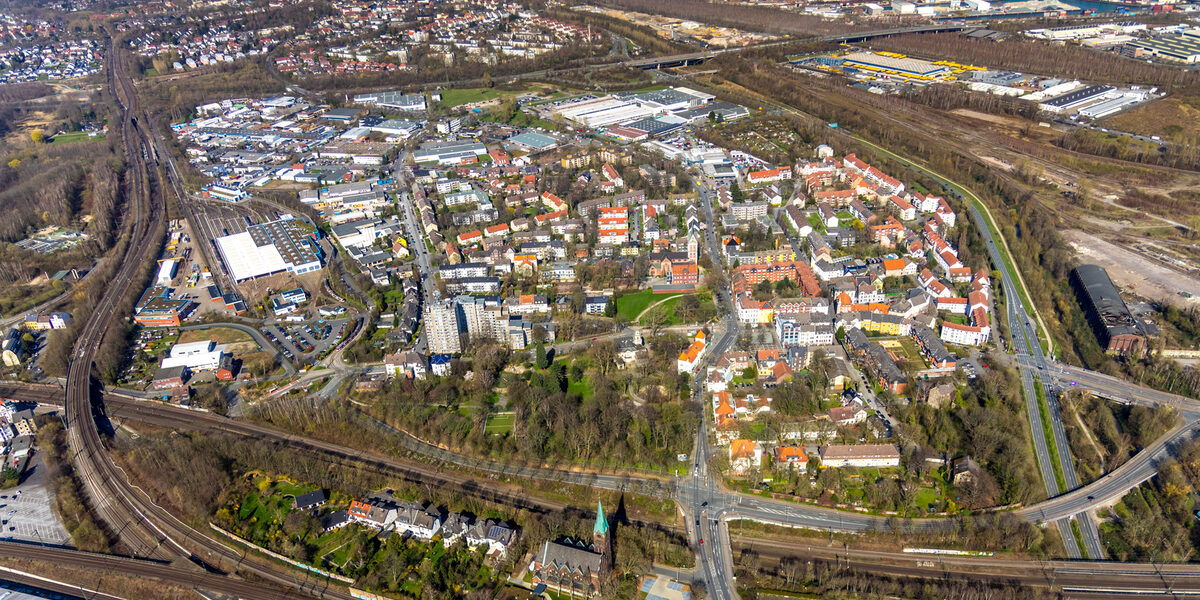 The aerial photo shows the Dortmund district of Dorstfeld.