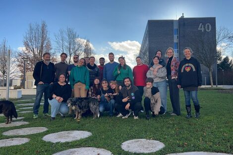 Group photo of the Fall School 2024 participants on the Emil-Figge-Straße campus