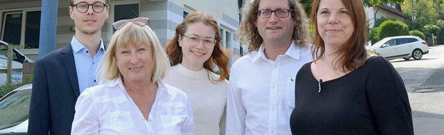 Group photo on a street in Hagen Dahl