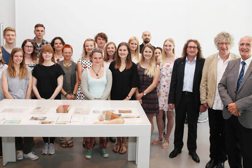 Gruppenfoto der Projektgruppe "Behinderung im Wandel der Zeit"