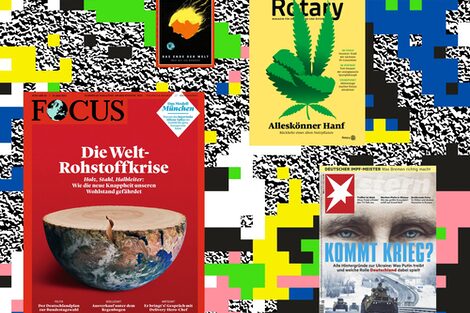 Mehrere Magazin-Cover werden als bunte Collage von abstrakten Formen umgeben.