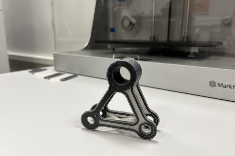 Photo of a printed component made of continuous fiber.